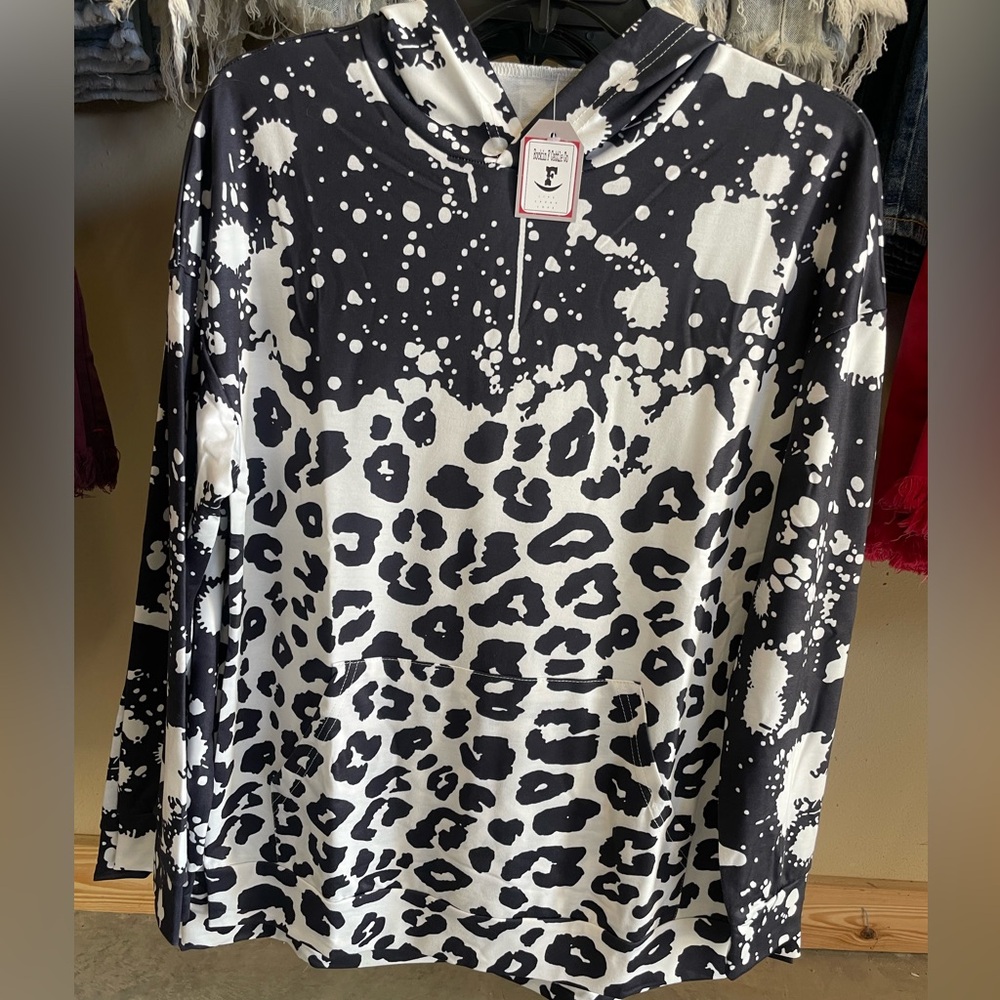 Leopard bleached detailed hoodie